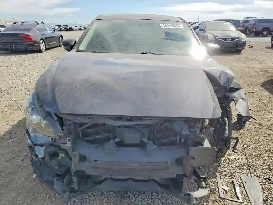 3MZBM1T71GM326096 2016 MAZDA 3-4