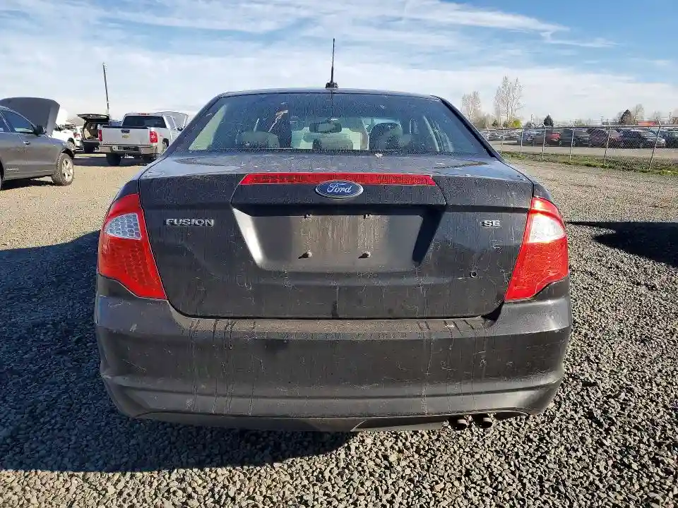 3FAHP0HA6AR305943 2010 FORD FUSION-5
