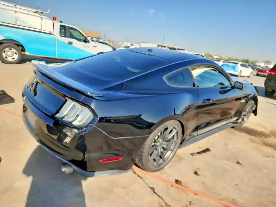 1FA6P8CF1G5333024 2016 FORD MUSTANG-2