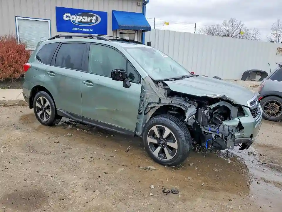 JF2SJAGCXJH454966 2018 SUBARU FORESTER-3