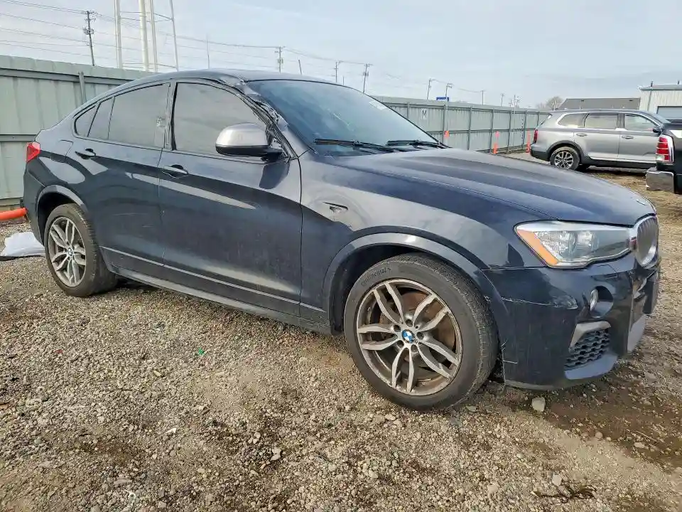 5UXXW7C52J0W64622 2018 BMW X4-3