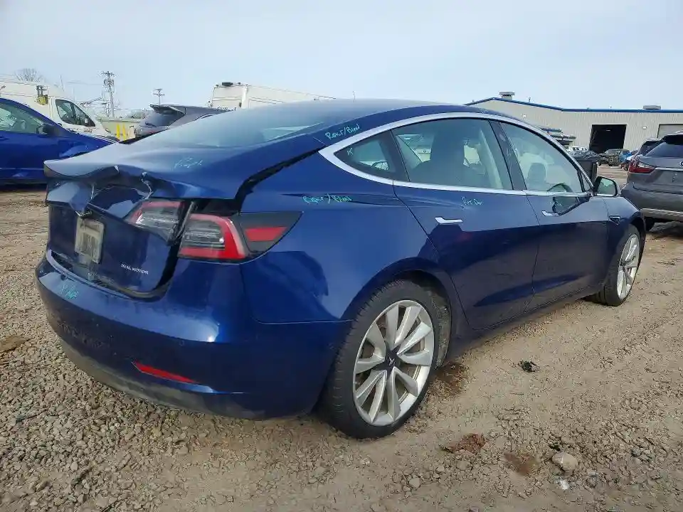 5YJ3E1EB3LF620443 2020 TESLA MODEL 3-2