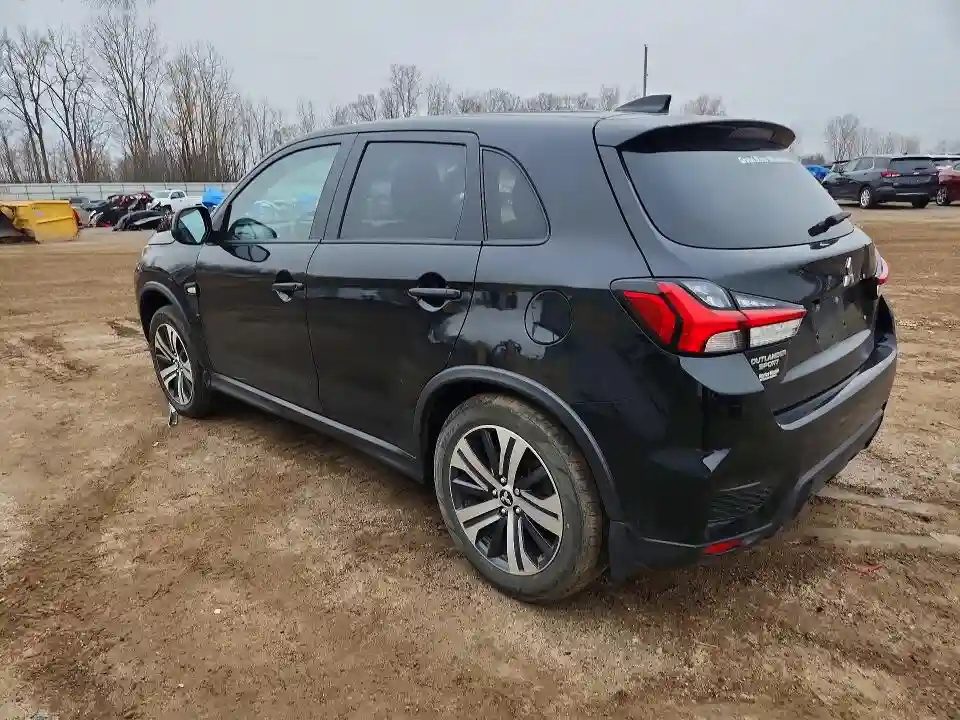 JA4APUAU4NU020397 2022 MITSUBISHI OUTLANDER-1