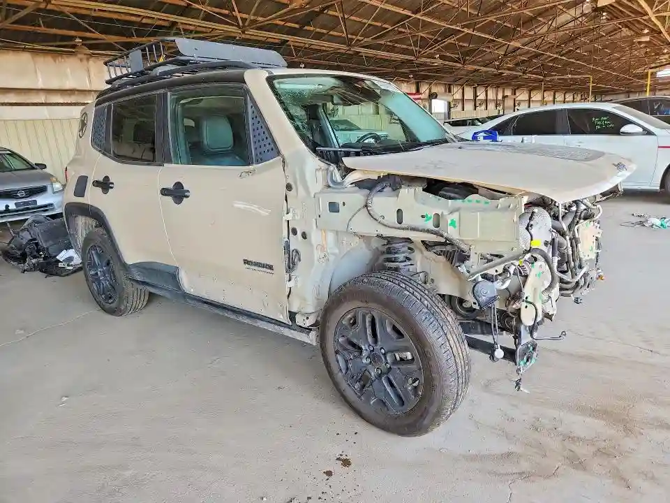 ZACCJBCB0HPF19753 2017 JEEP RENEGADE-3