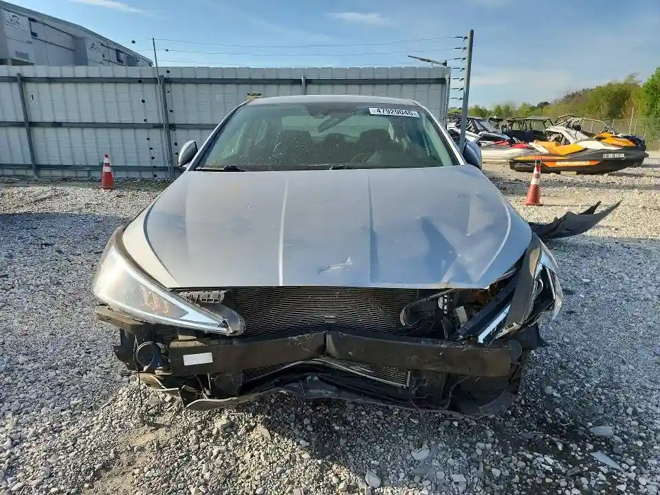 5NPD84LF3LH582281 2020 HYUNDAI ELANTRA-4