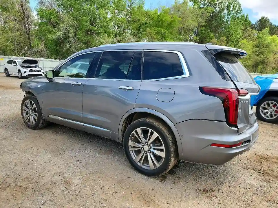 1GYKPFRS8MZ141986 2021 CADILLAC XT6-1