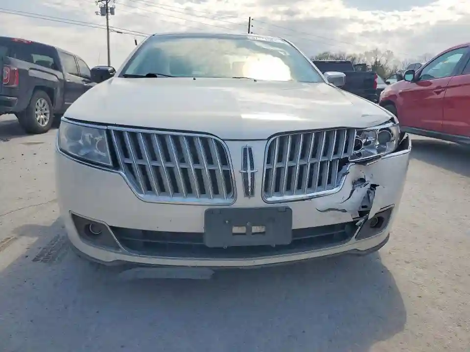 3LNHL2GC7BR759863 2011 LINCOLN MKZ-4