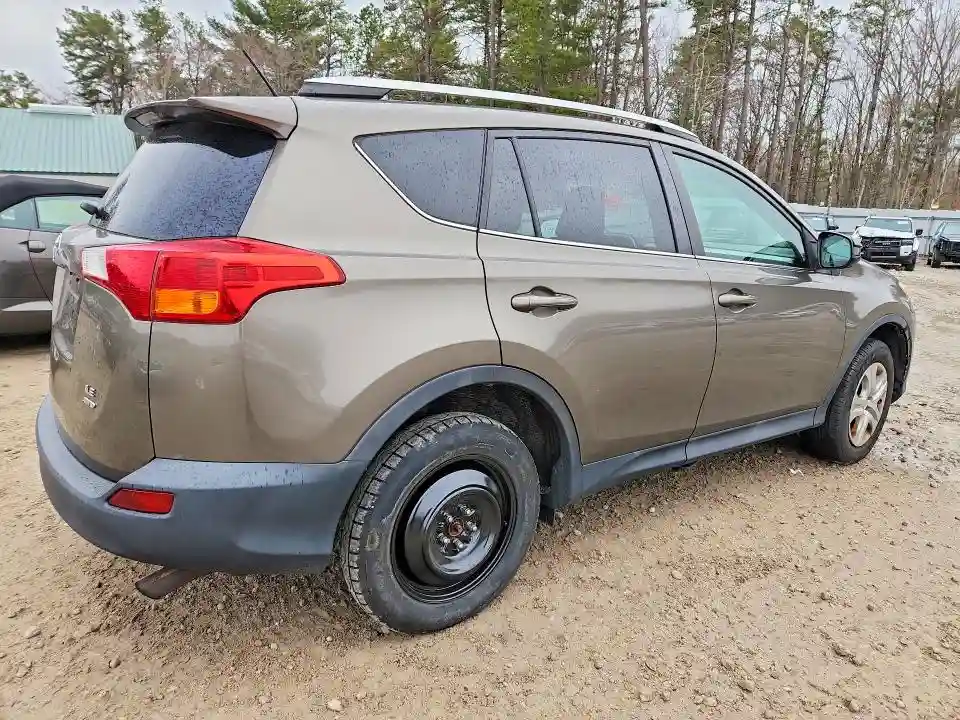 2T3BFREV3FW244519 2015 TOYOTA RAV4-2