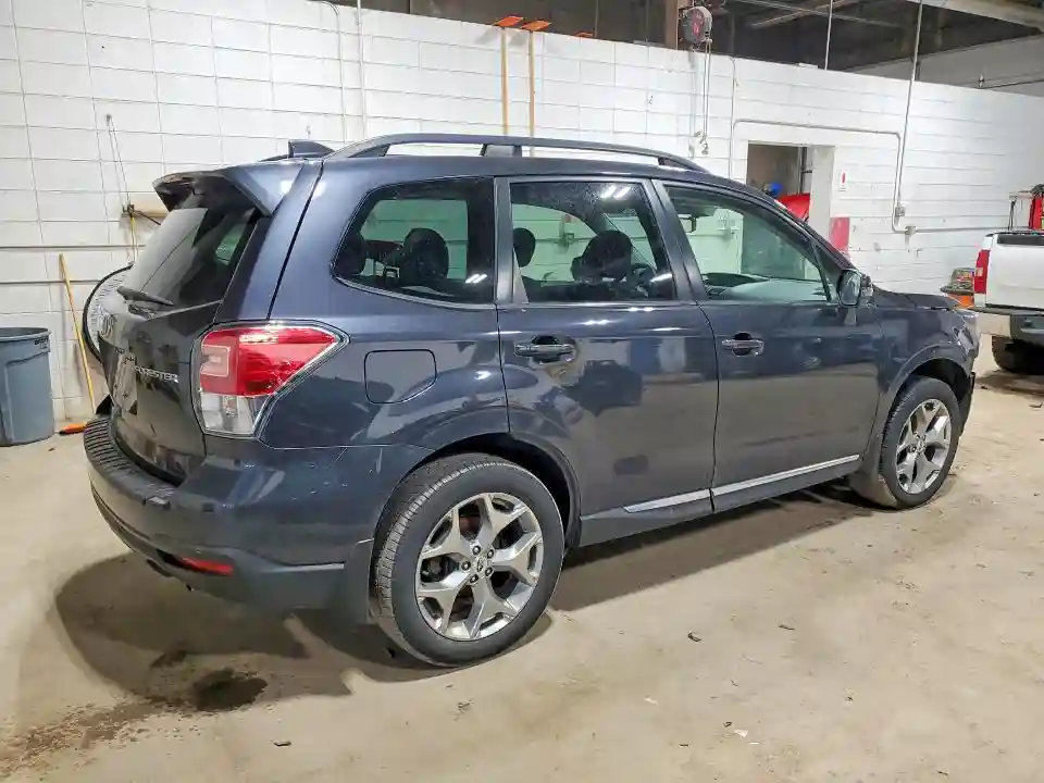 JF2SJAWC0JH465461 2018 SUBARU FORESTER-2