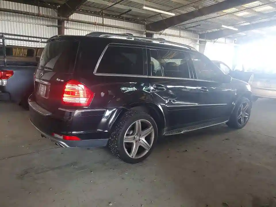 4JGBF8GE9AA584266 2010 MERCEDES-BENZ GL 550 4MA-2