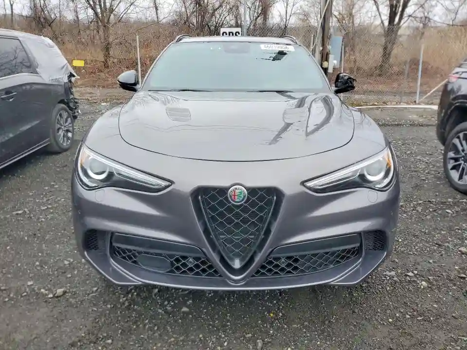 ZASPAKEV8P7D67930 2023 ALFA ROMEO STELVIO-4