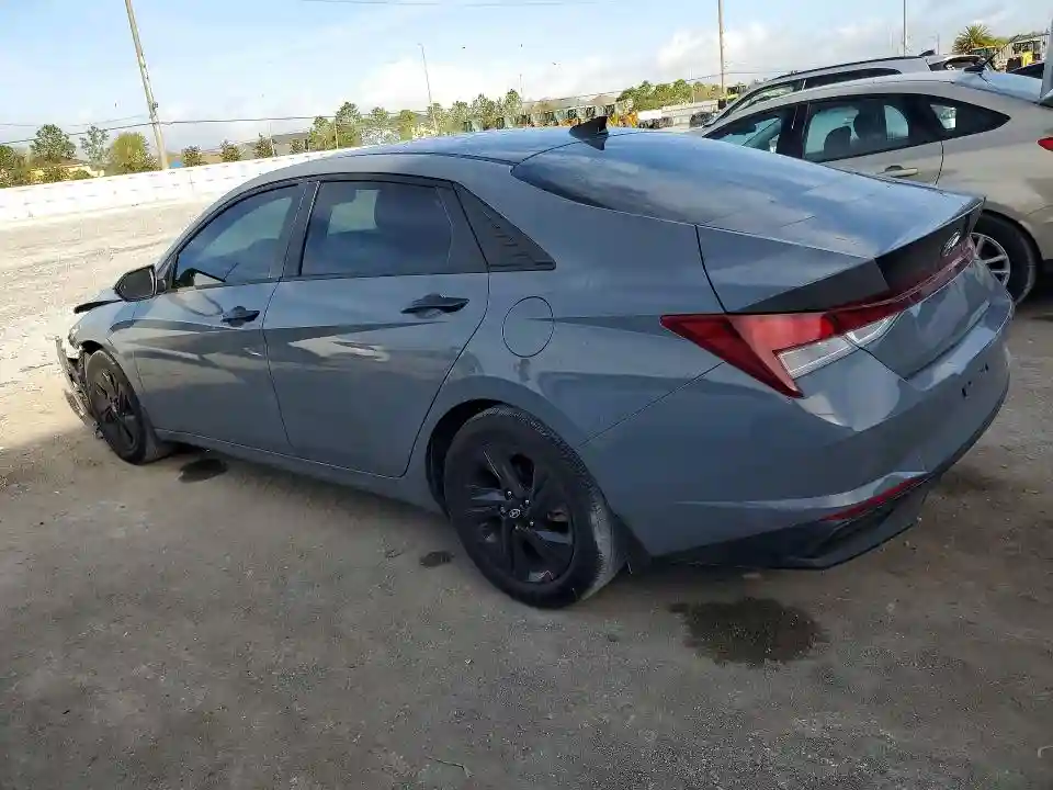KMHLM4AG9NU328694 2022 HYUNDAI ELANTRA-1