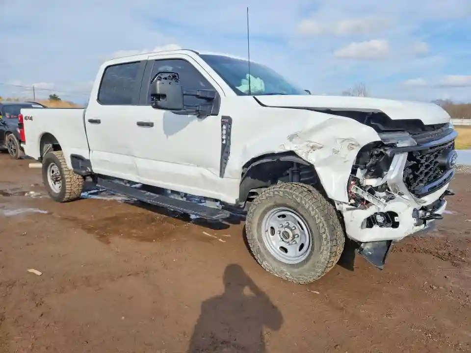 1FT8W2BN7REC58084 2024 FORD F250-3