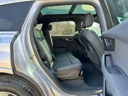 WA1LXAF75MD010227 2021 AUDI Q7-5