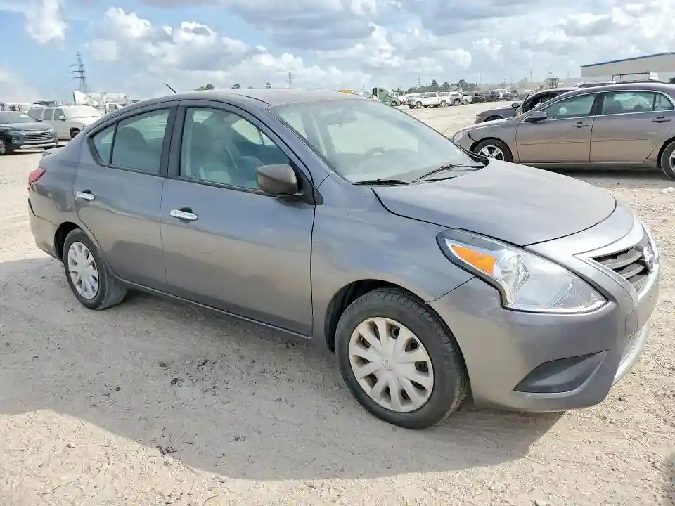 3N1CN7APXHL861531 2017 NISSAN VERSA-3