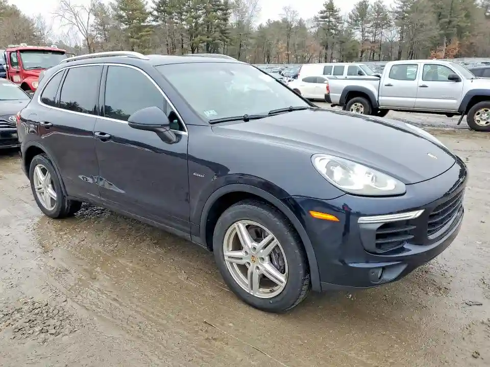 WP1AF2A28GLA40297 2016 PORSCHE CAYENNE-3