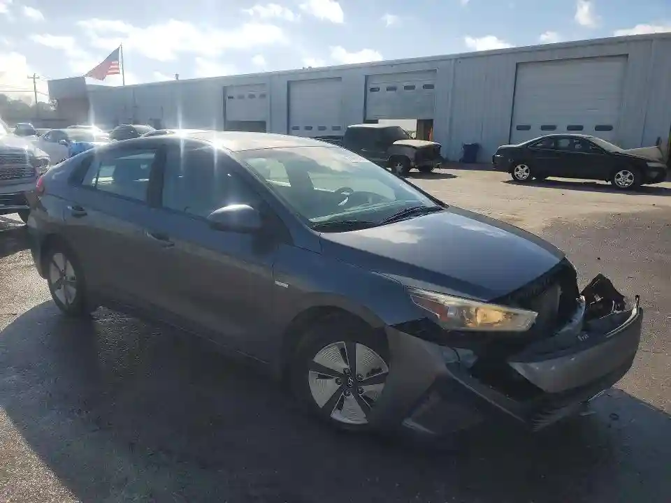 KMHC65LC7JU075315 2018 HYUNDAI IONIQ-3