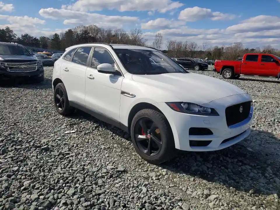 SADCJ2FX6JA324936 2018 JAGUAR F-PACE-3