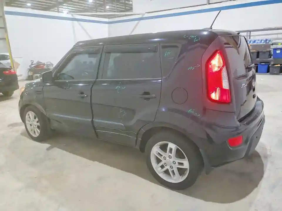 KNDJT2A69D7518244 2013 KIA SOUL-1