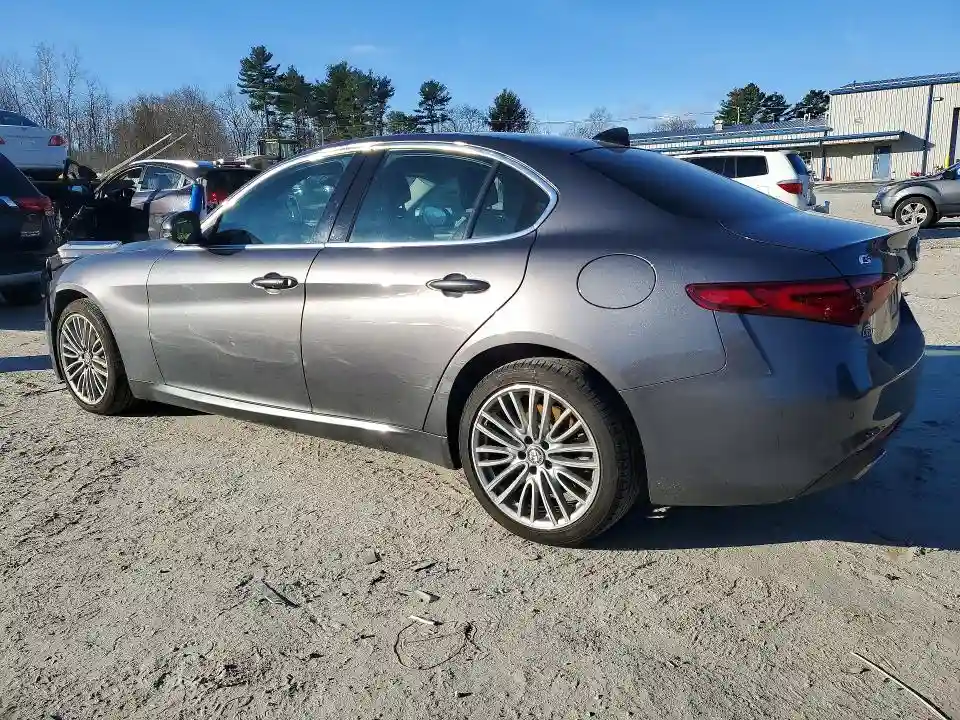 ZARFAEEN7H7550149 2017 ALFA ROMEO GIULIA-1
