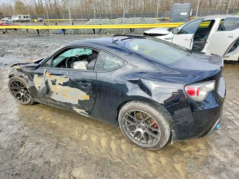 JF1ZNAA11D2707775 2013 SCION FRS-1