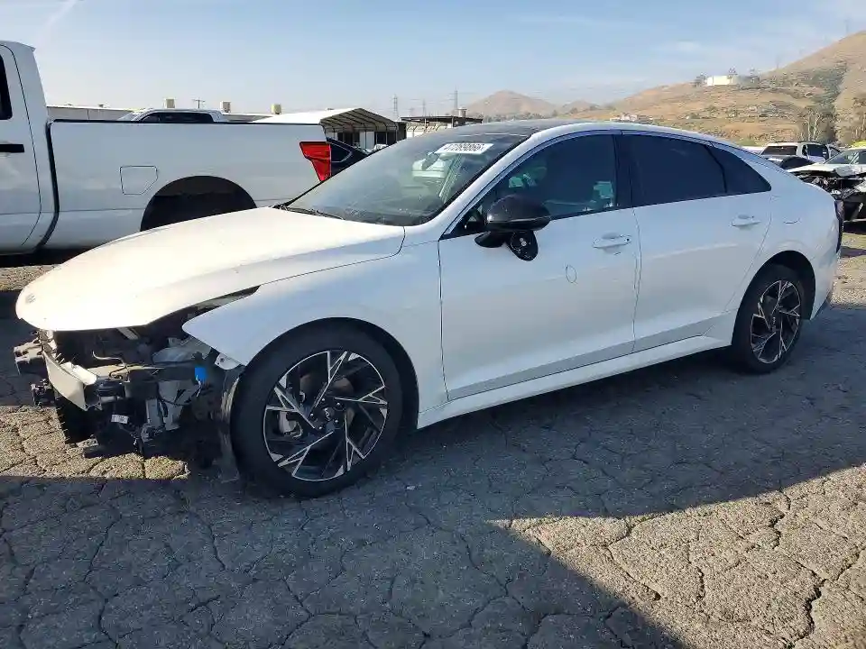 KNAG64J74S5307240 2025 KIA K5-0