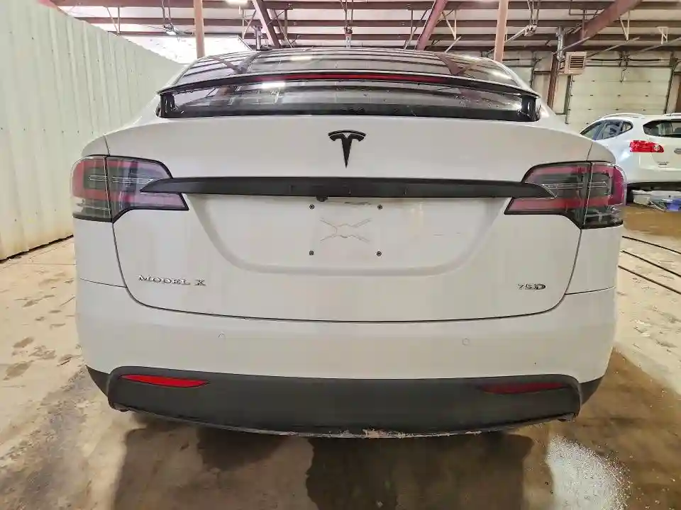 5YJXCAE22GF029310 2016 TESLA MODEL X-5
