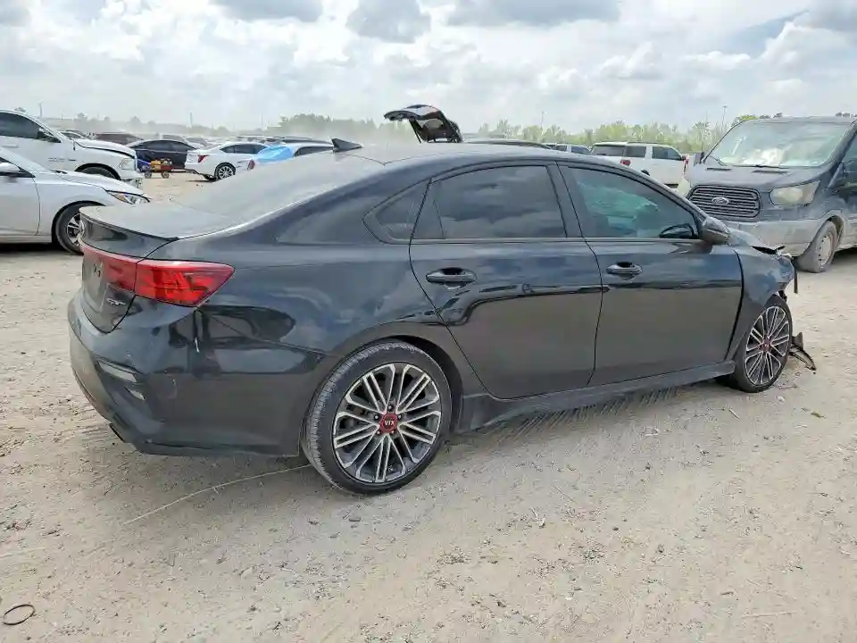 3KPF44AC4ME332891 2021 KIA FORTE-2