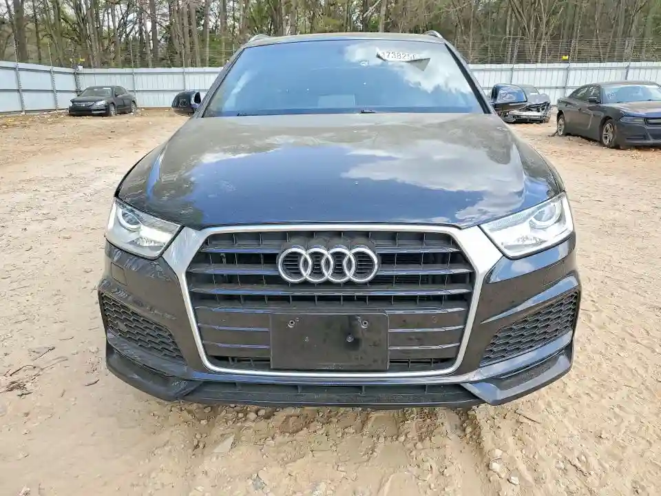WA1BCCFS5JR034016 2018 AUDI Q3-4