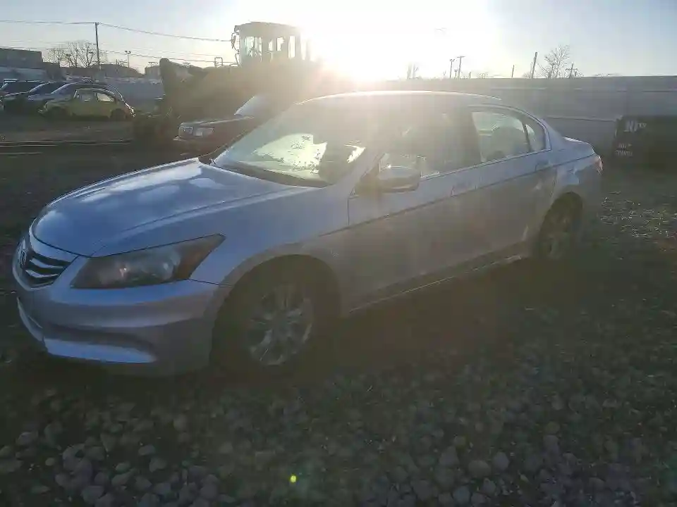 1HGCP2F61CA152532 2012 HONDA ACCORD-0