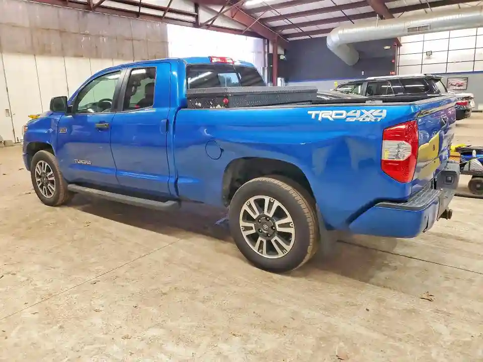 5TFUY5F12JX760088 2018 TOYOTA TUNDRA-1