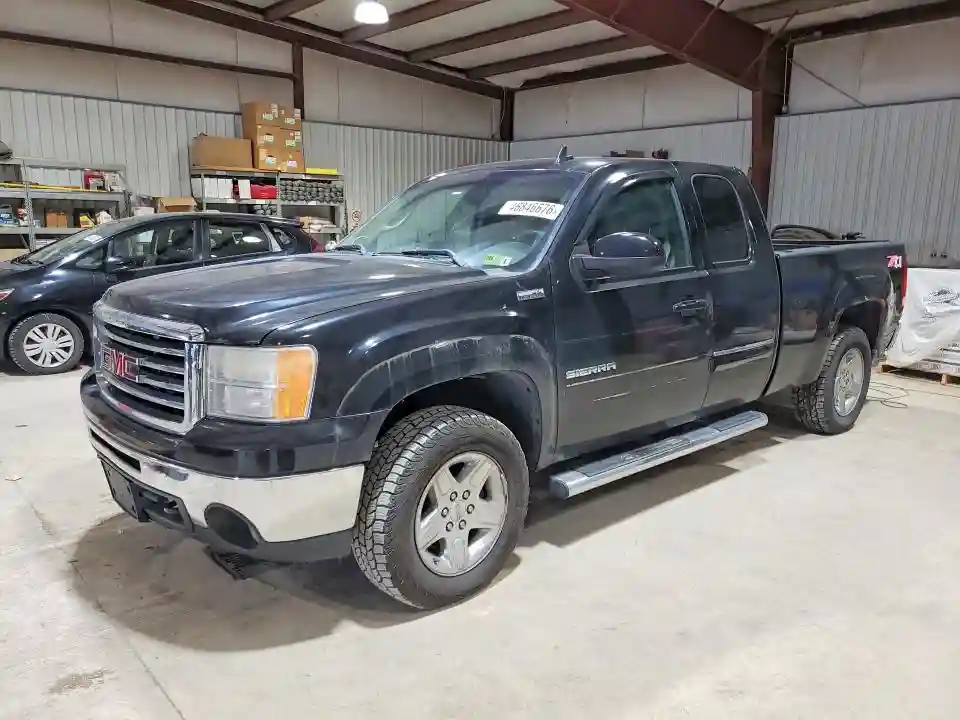 1GTR2VE34BZ293028 2011 GMC SIERRA-0