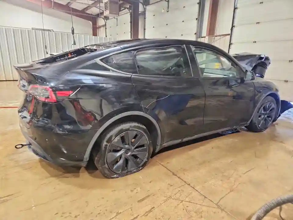 7SAYGDED7SF241191 2025 TESLA MODEL Y-2