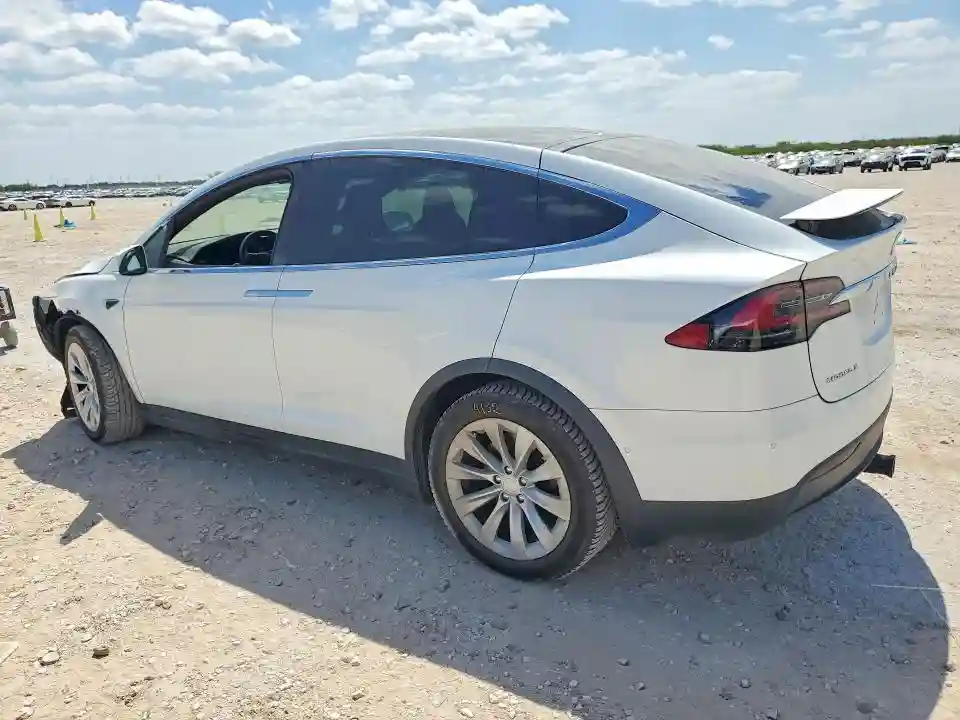 5YJXCAE2XJF113396 2018 TESLA MODEL X-1