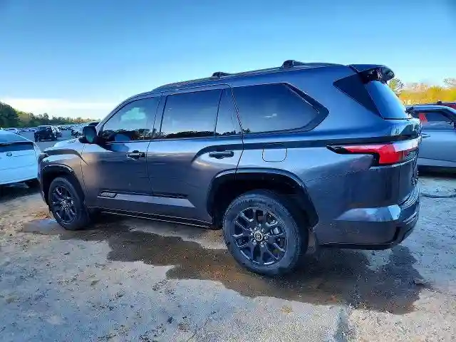 7SVAAAAA8PX001984 2023 TOYOTA SEQUOIA-1