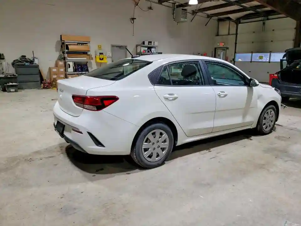 3KPA24AD2NE473985 2022 KIA RIO-2