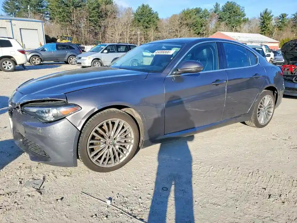 ZARFAEEN7H7550149 2017 ALFA ROMEO GIULIA-0