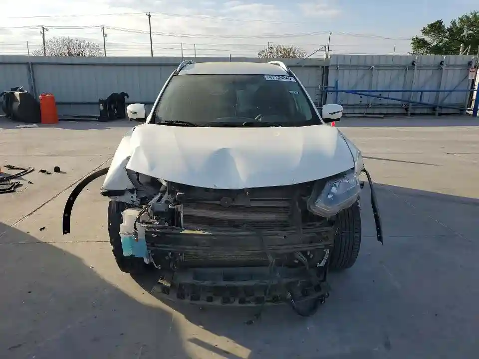 JN8AT2MV6GW147951 2016 NISSAN ROGUE-4