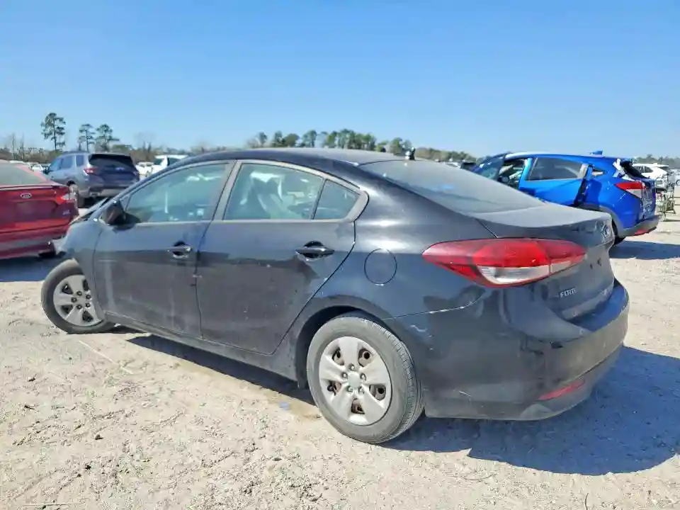 3KPFK4A74HE158321 2017 KIA FORTE-1