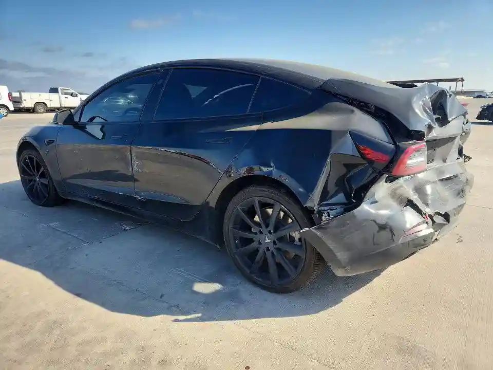5YJ3E1EB7PF591535 2023 TESLA MODEL 3-1