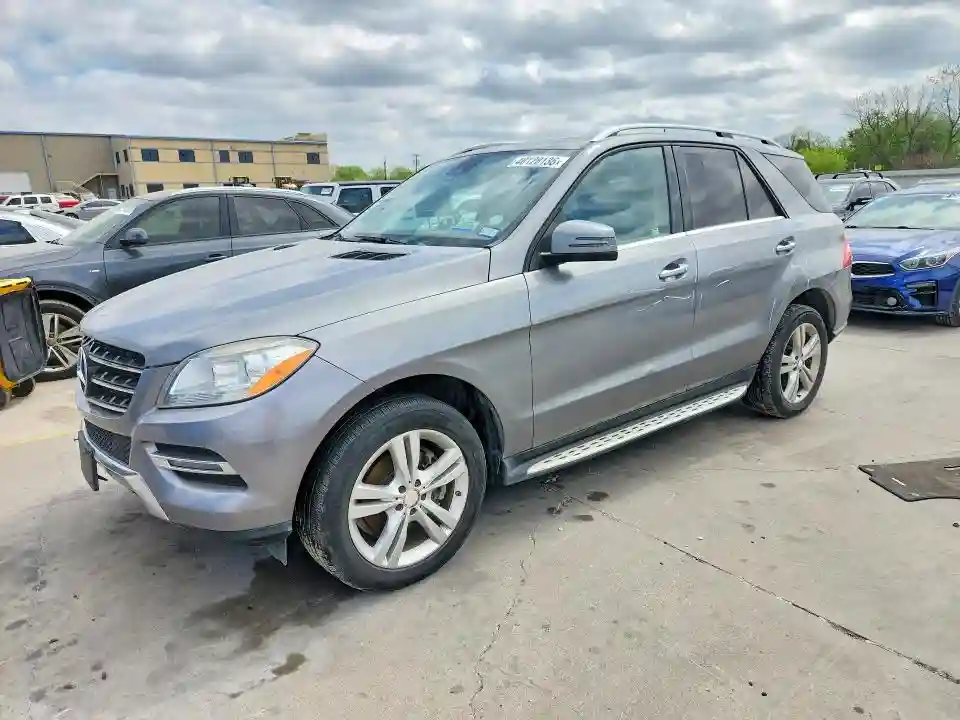 4JGDA5HB0FA605040 2015 MERCEDES-BENZ M-CLASS-0