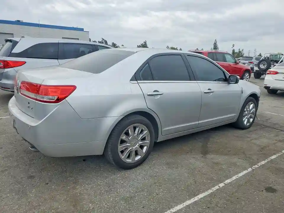 3LNHL2GC8CR833132 2012 LINCOLN MKZ-2
