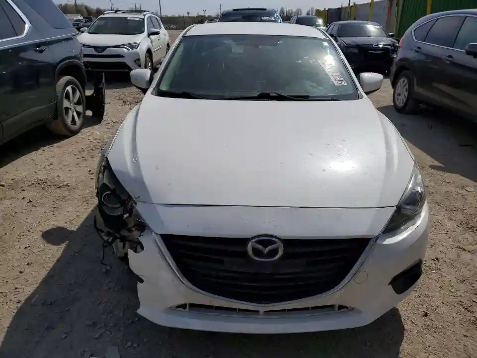 3MZBM1T74GM258716 2016 MAZDA 3-4