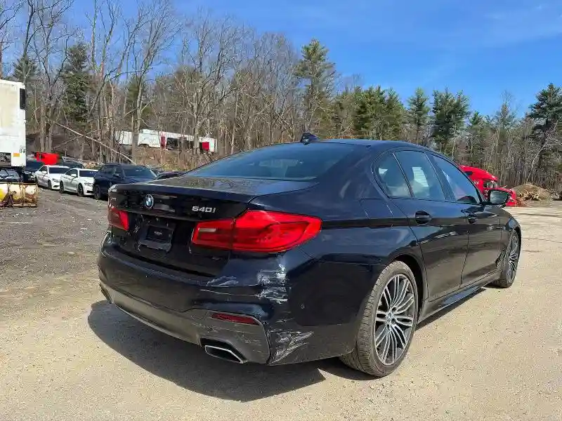 WBAJE7C59KG893055 2019 BMW 5 SERIES-3
