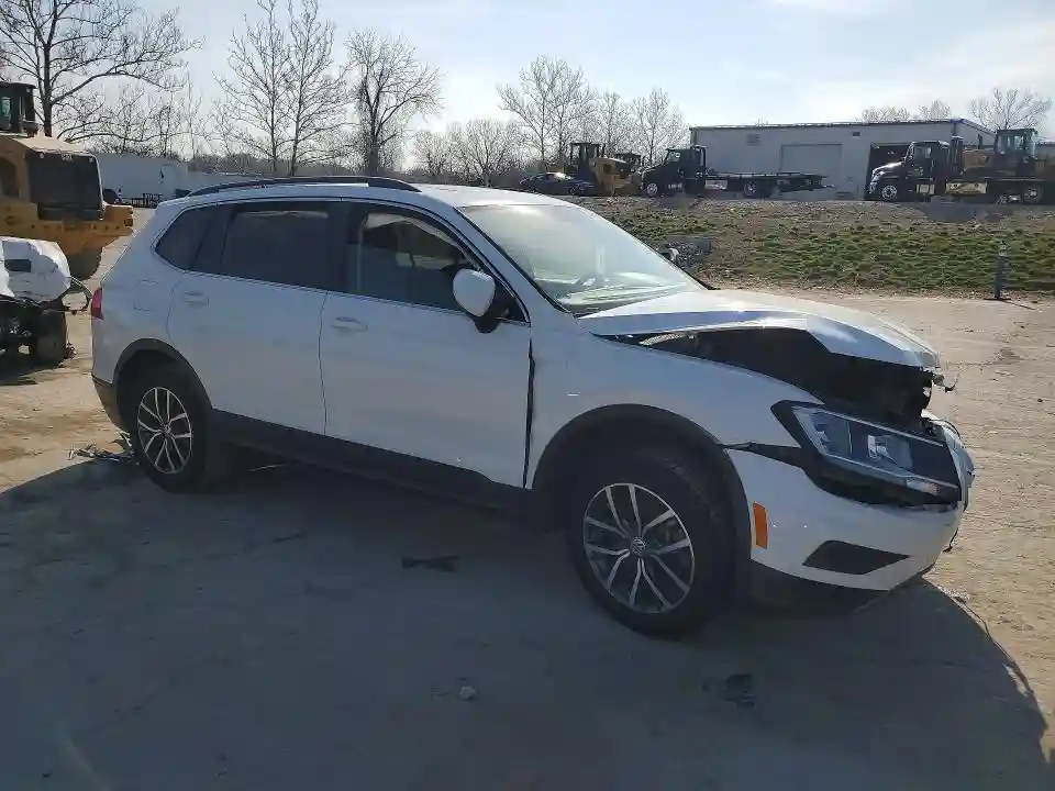 3VV2B7AX7KM198018 2019 VOLKSWAGEN TIGUAN-5
