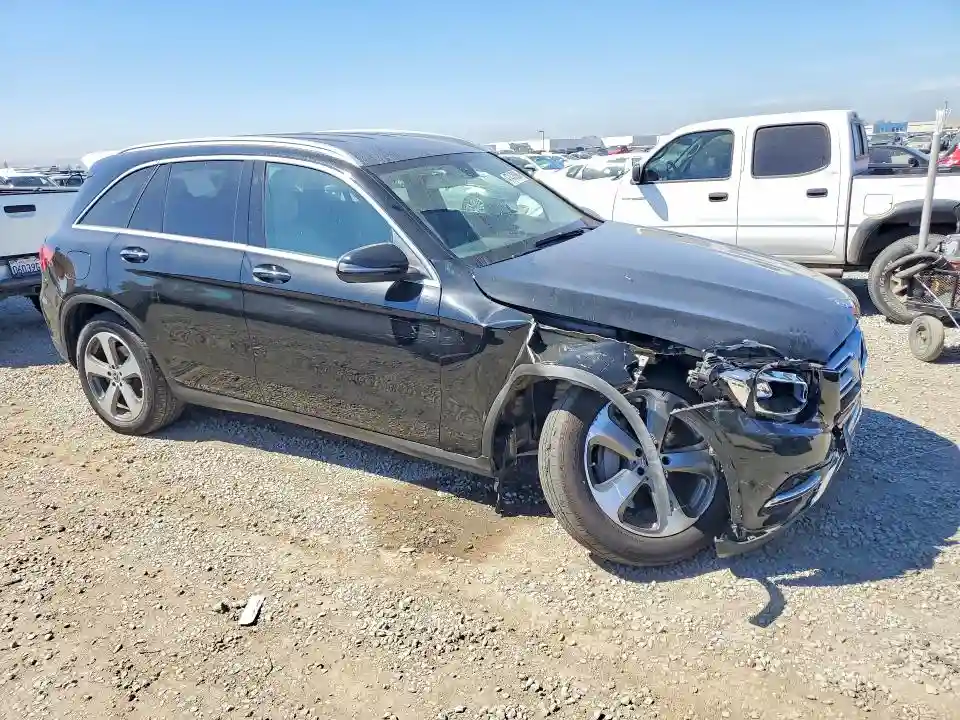 WDC0G4JB7JV023969 2018 MERCEDES-BENZ GLC-CLASS-3