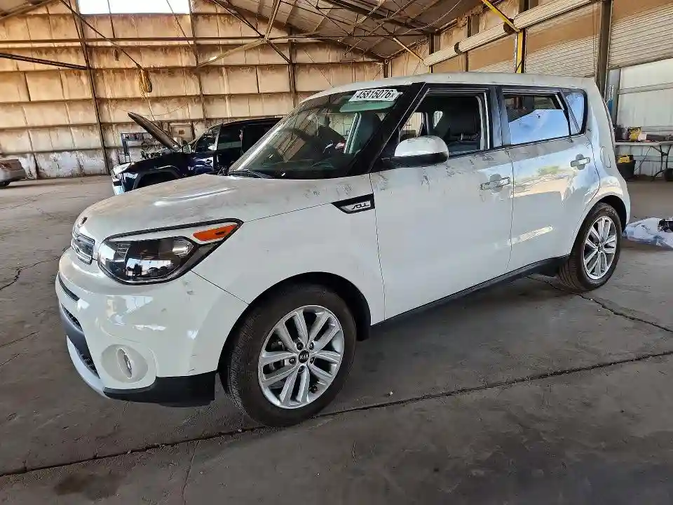 KNDJP3A50K7000506 2019 KIA SOUL-0