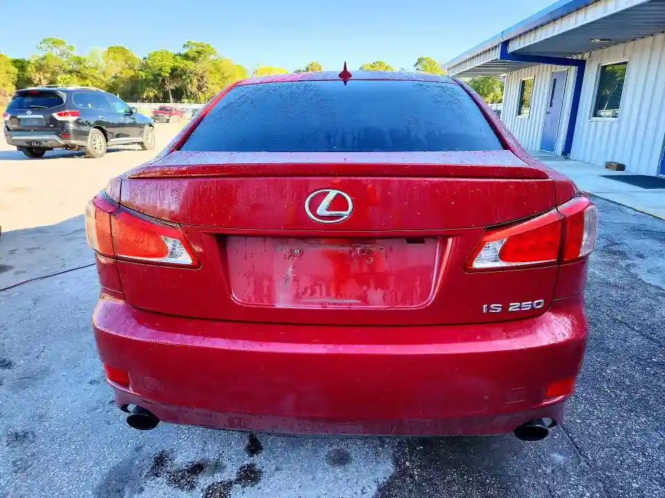 JTHBF5C24B5154264 2011 LEXUS IS-5
