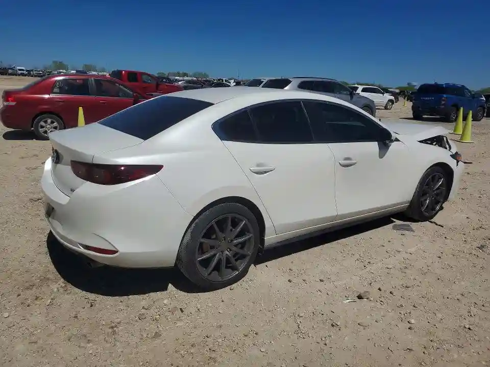 3MZBPABLXNM313057 2022 MAZDA 3-2