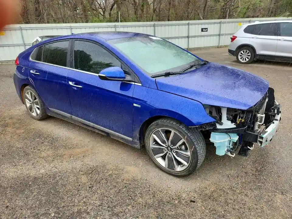 KMHC05LCXKU129595 2019 HYUNDAI IONIQ HYBRID-3
